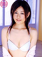 祝！デビュー初セックスは美少女のような27歳が登場！結合部丸見え背面騎乗、ハードな突上げピスに気持ちイイと絶叫イキ！騎乗位で腰をグリグリ、突上げピスでまたイク。奥までズブズブ正常位でハードに突かれまくって絶叫連発！気持ちイイセックスしてます！ 桜川とう美