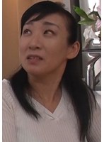 再婚相手の義理の倅のデカい肉棒に股間を濡らしてしまう義母！若い元気な巨根に貫かれ嵌る義母…